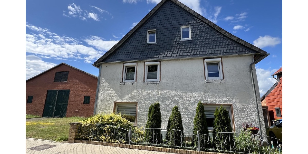 Straßenansicht