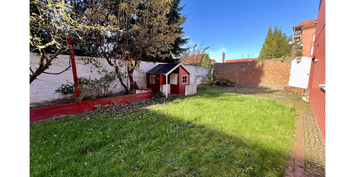 Garten zum Spielen und Entspannen