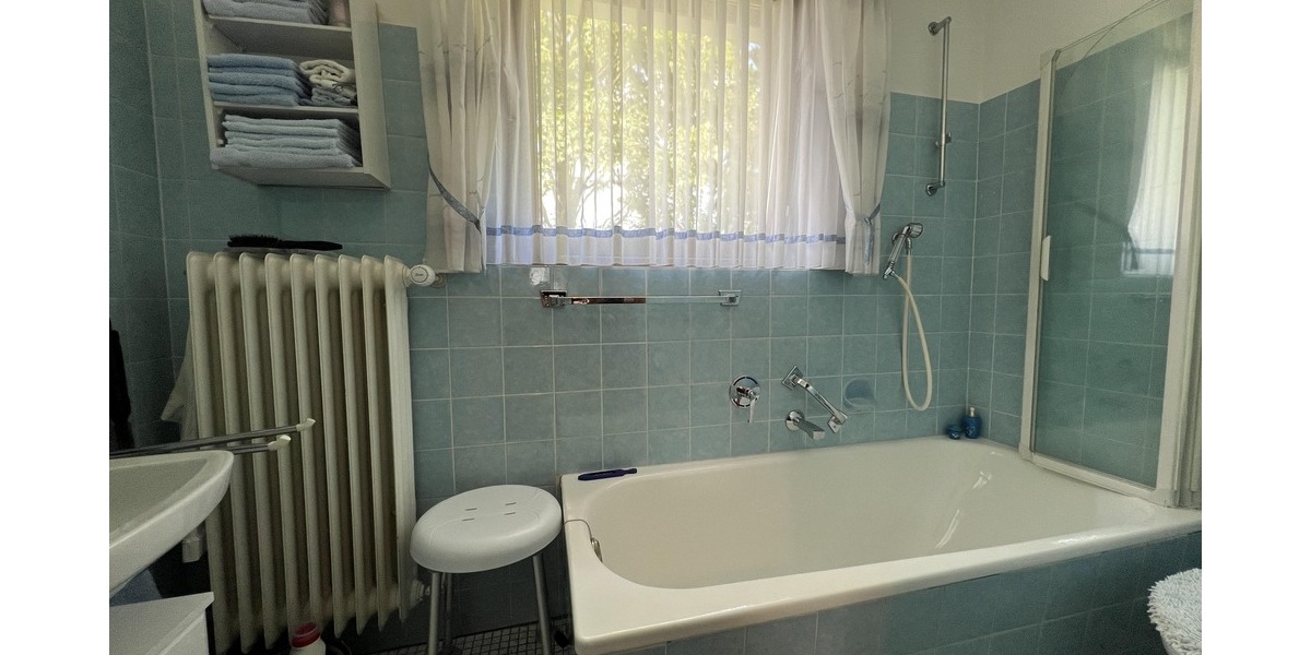 Badezimmer im Erdgeschoss