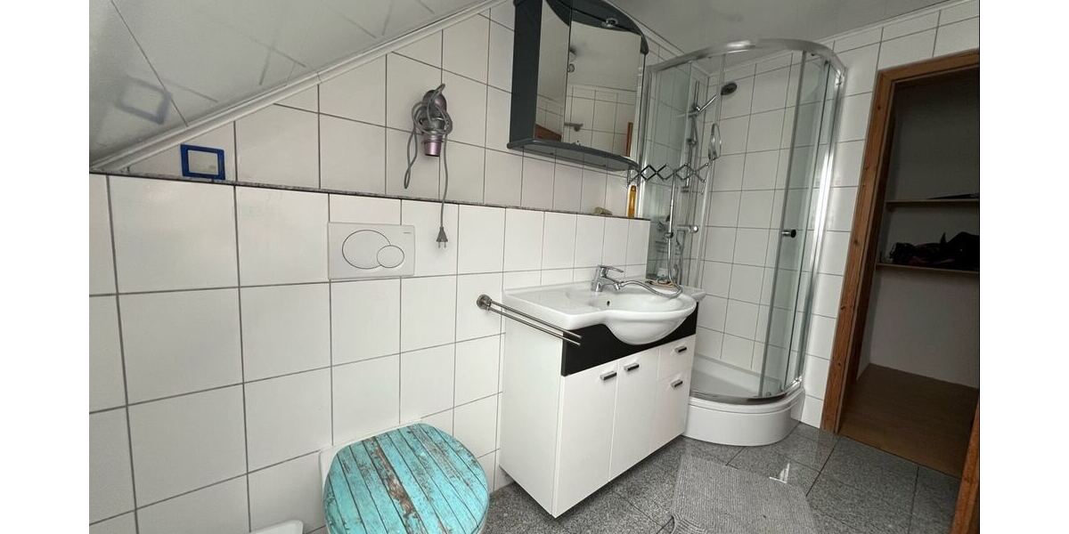 Bad mit Dusche